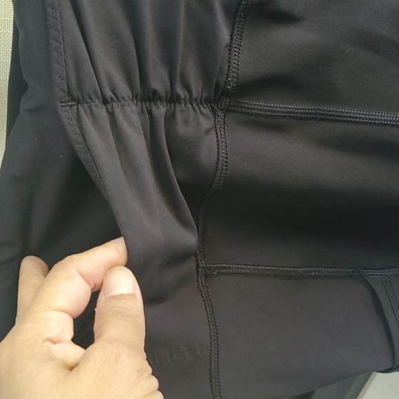 LULULEMON CAPRI LEGGINGS - Picture 6 of 12